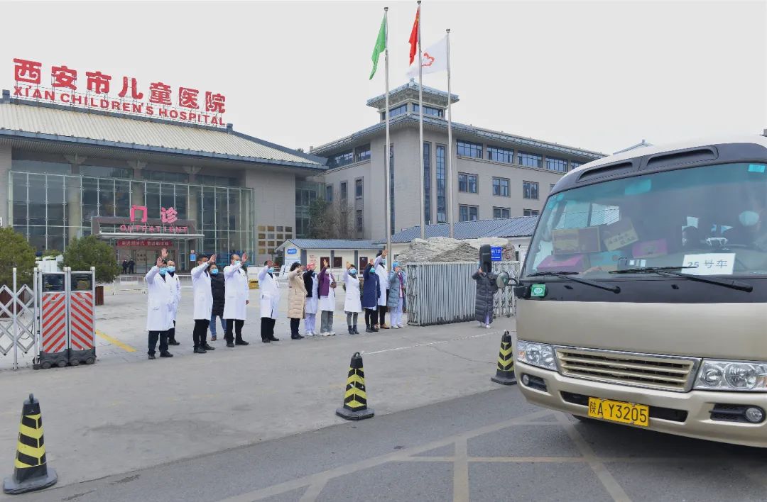 金戈铁马闻征鼓，只争朝夕抗疫情休闲区蓝鸢梦想 - Www.slyday.coM