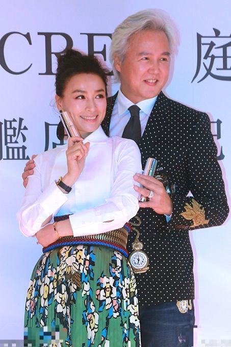 张庭夫妇公司涉嫌传销被查处，冻结6亿元，微商女王“露出马脚”休闲区蓝鸢梦想 - Www.slyday.coM