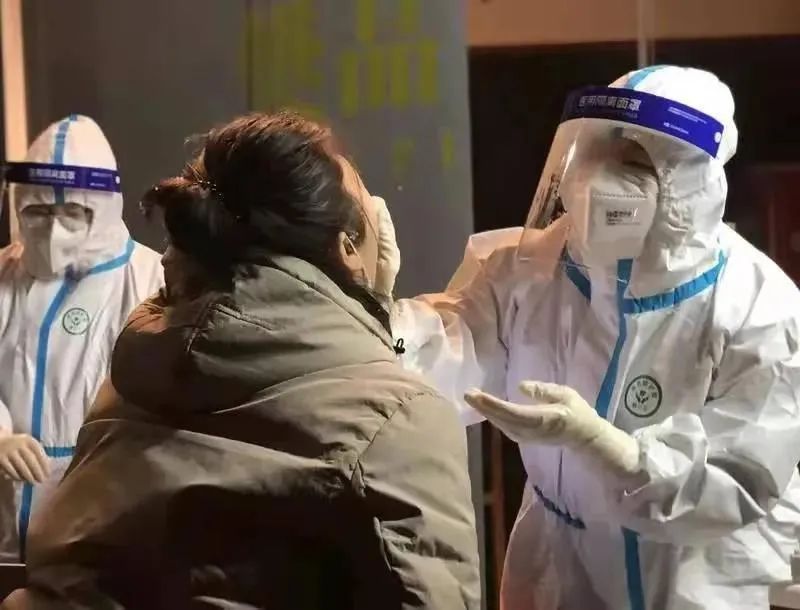 西安昨天紧急辟谣！19天确诊811例，西安疫情源自境外输入休闲区蓝鸢梦想 - Www.slyday.coM