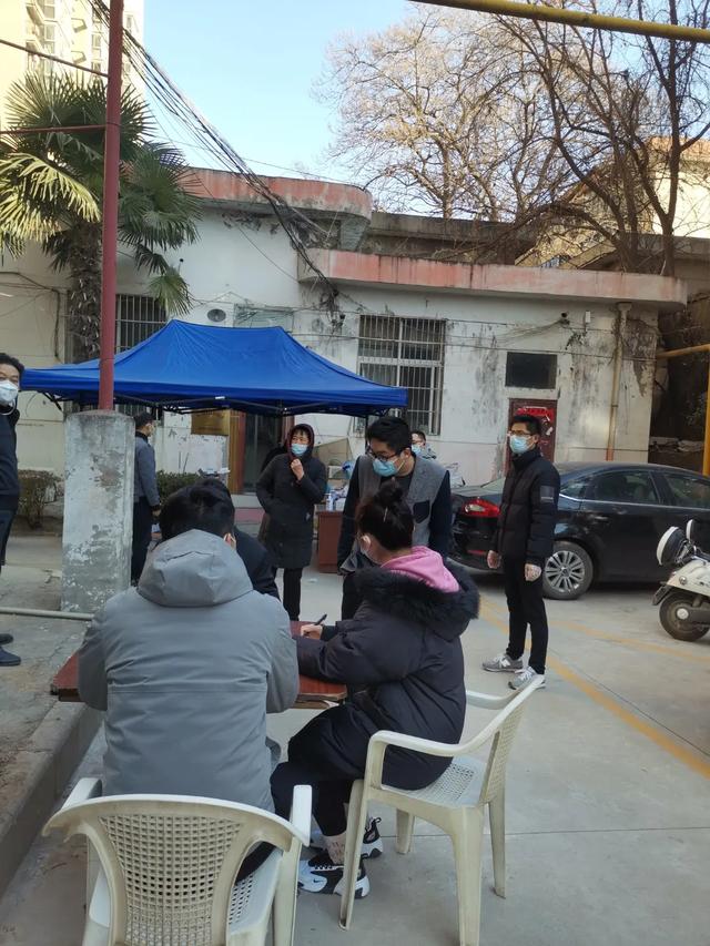 陕西省人大常委会机关选派干部下沉西安基层一线支持疫情防控工作休闲区蓝鸢梦想 - Www.slyday.coM