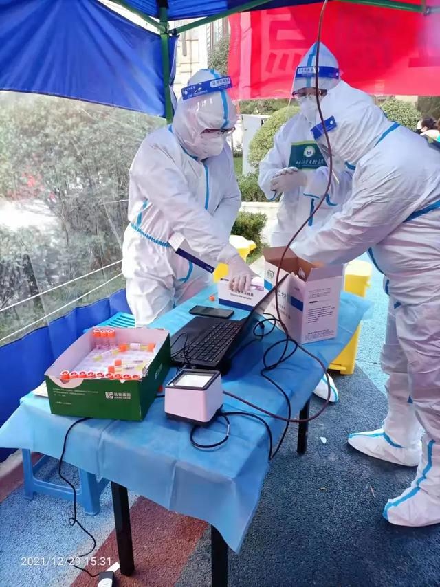 陕西省人大常委会机关选派干部下沉西安基层一线支持疫情防控工作休闲区蓝鸢梦想 - Www.slyday.coM