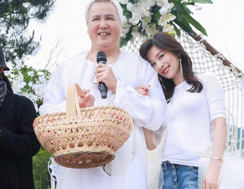 张庭夫妇公司涉嫌传销被查处，冻结6亿元，微商女王“露出马脚”休闲区蓝鸢梦想 - Www.slyday.coM