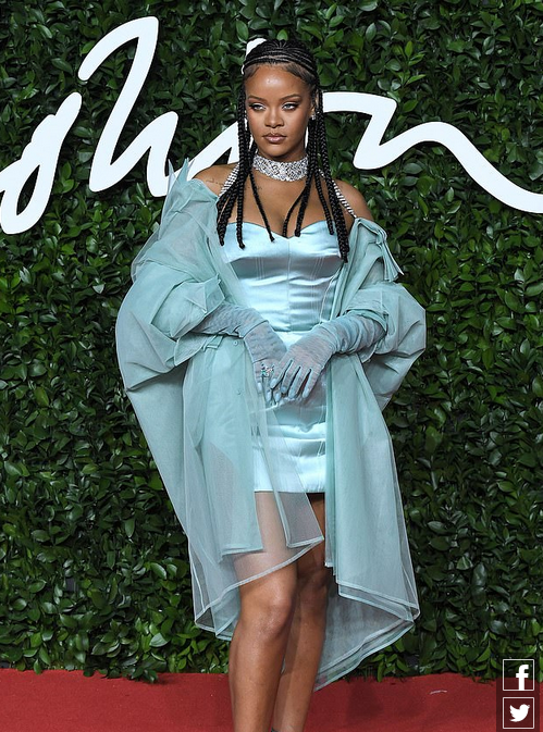 当然类似的谐音梗实在是太多了,蕾哈娜的名曲《diamonds(in the sky)