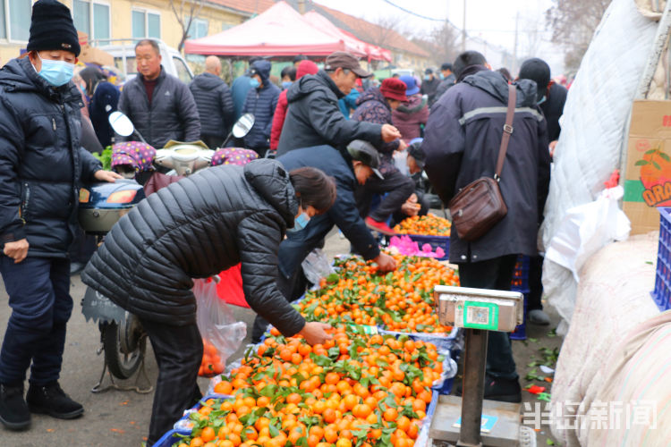 青岛即墨区赶大集寻年味