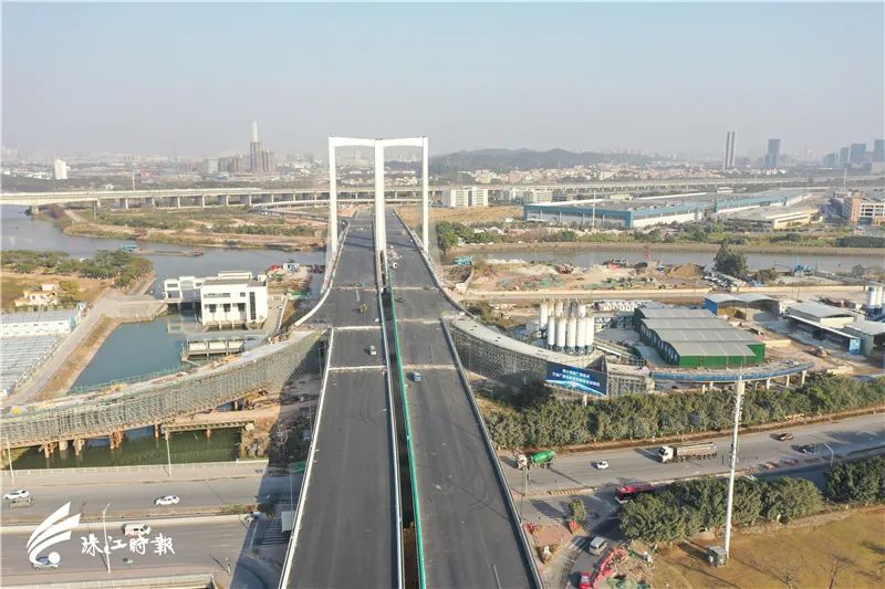 420吨12辆重型卡车开上番海大桥这座广佛牵手桥通车在即