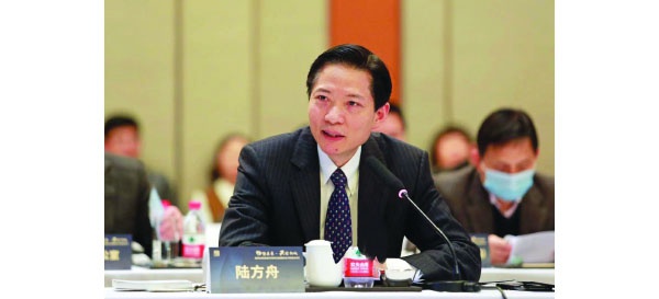图说:嘉定区委书记陆方舟