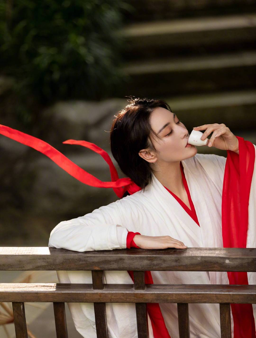美女张馨予古风造型一绝惊艳住了