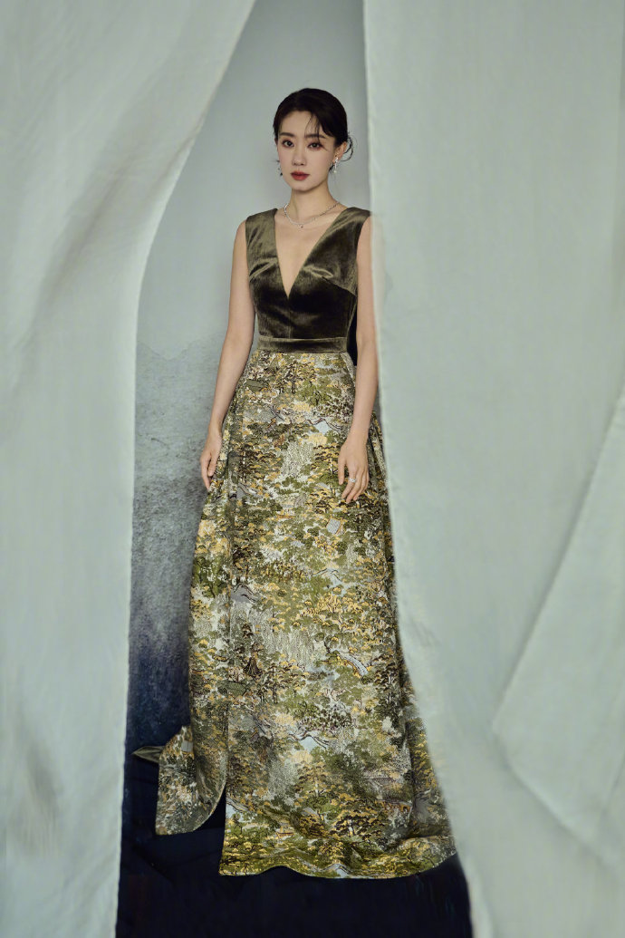 金鸡奖闭幕式举行：李冰冰、倪妮、关晓彤、吴宣仪等红毯造型曝光休闲区蓝鸢梦想 - Www.slyday.coM