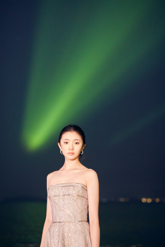 金鸡奖闭幕式举行：李冰冰、倪妮、关晓彤、吴宣仪等红毯造型曝光休闲区蓝鸢梦想 - Www.slyday.coM