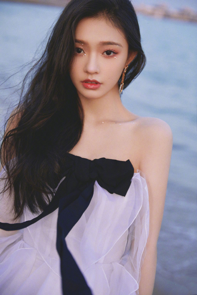 金鸡奖闭幕式举行：李冰冰、倪妮、关晓彤、吴宣仪等红毯造型曝光休闲区蓝鸢梦想 - Www.slyday.coM