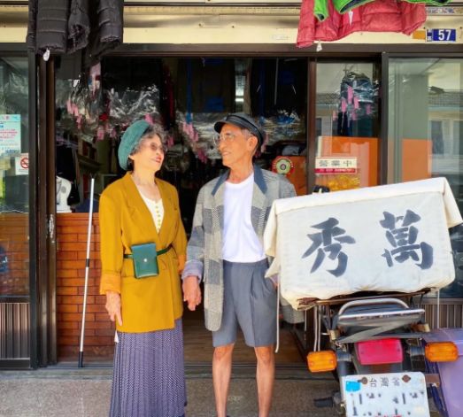 看到这位85岁的奶奶才发现，原来穿“旧衣服”才是真时髦休闲区蓝鸢梦想 - Www.slyday.coM