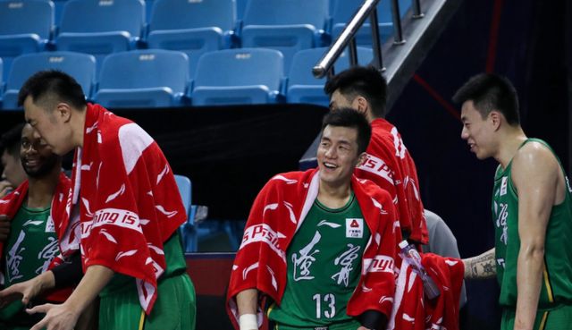 郭艾伦又被驱逐出场！辽宁男篮轻取福建，吴昌泽大爆发，高登46分休闲区蓝鸢梦想 - Www.slyday.coM