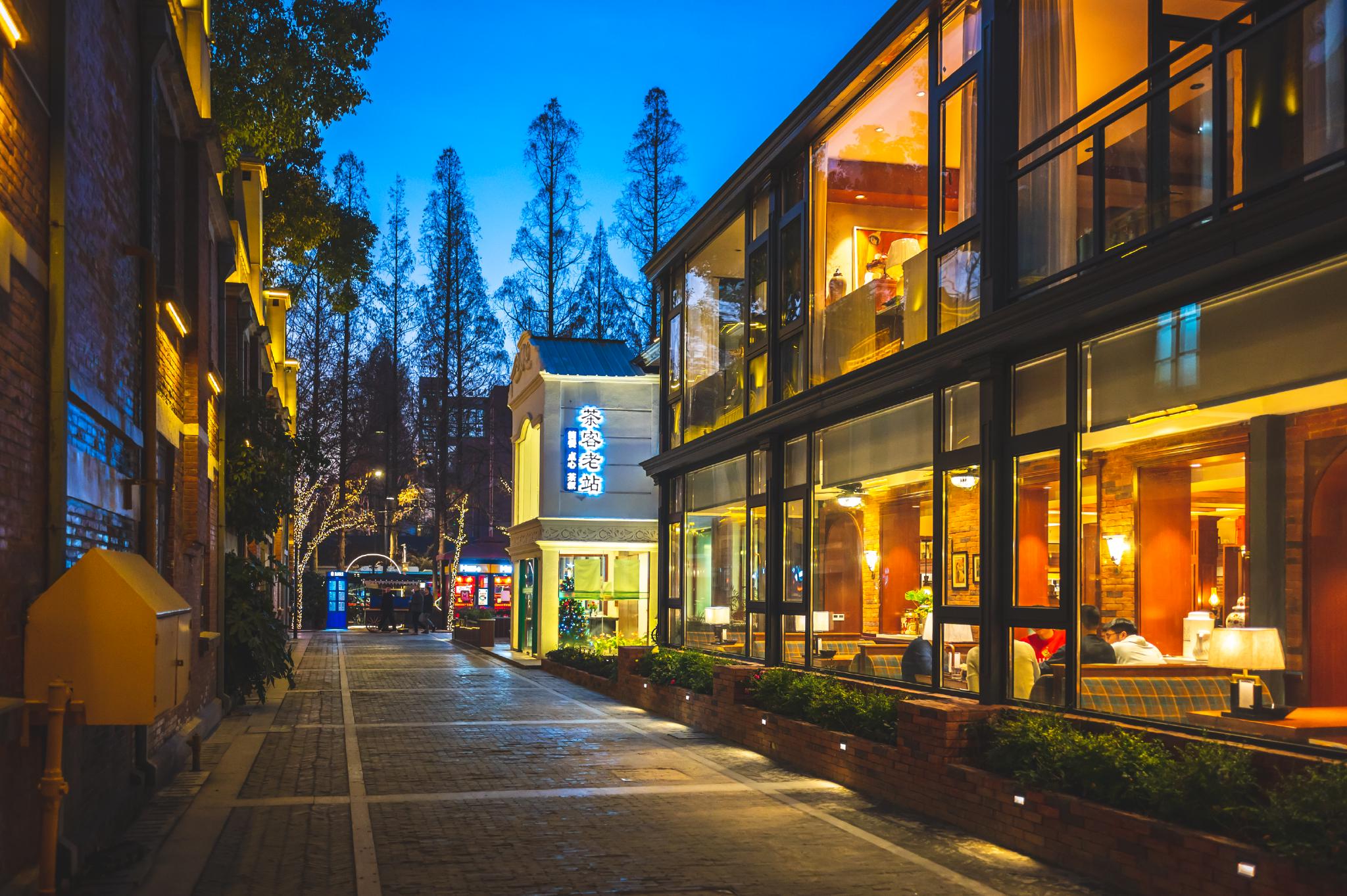 1912历史街区夜色下藏着的老金陵时尚天地堪称南京不夜城