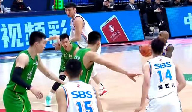 郭艾伦18+12又被驱逐!辽宁送福建八连败,超级外援46分难求一胜休闲区蓝鸢梦想 - Www.slyday.coM 郭艾伦18+12又被驱逐!辽宁送福建八连败,超级外援46分难求一胜休闲区蓝鸢梦想 - Www.slyday.coM