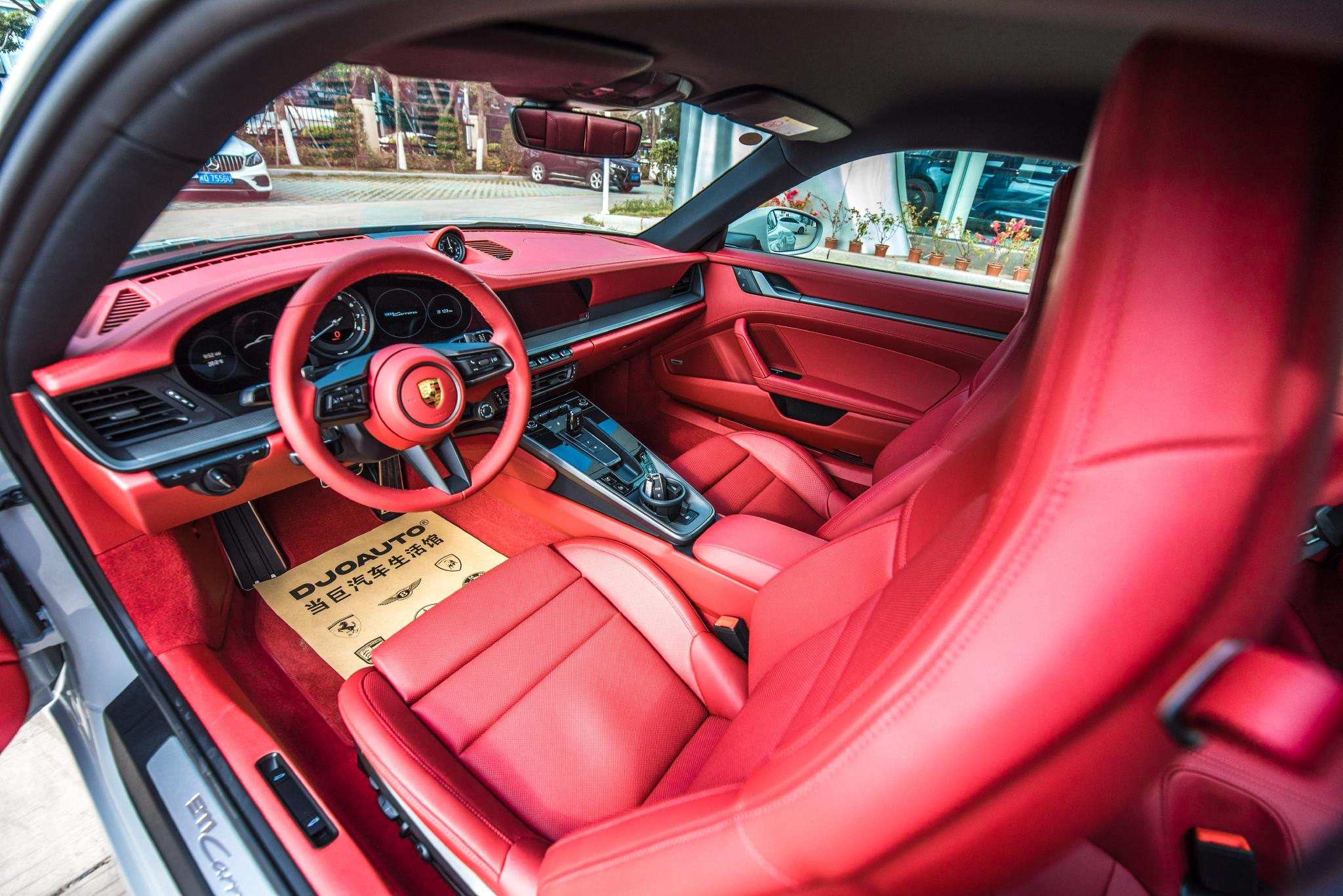 坐标厦门2022款保时捷911carrera30t哑光灰外红内饰实车美拍