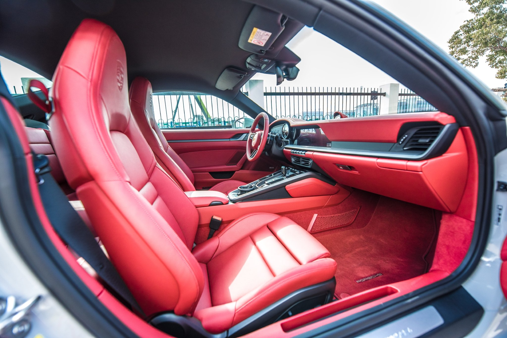 坐标厦门2022款保时捷911carrera30t哑光灰外红内饰实车美拍