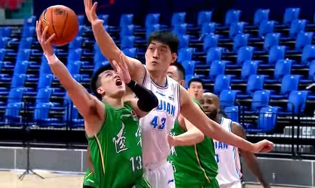 郭艾伦18+12又被驱逐!辽宁送福建八连败,超级外援46分难求一胜休闲区蓝鸢梦想 - Www.slyday.coM 郭艾伦18+12又被驱逐!辽宁送福建八连败,超级外援46分难求一胜休闲区蓝鸢梦想 - Www.slyday.coM