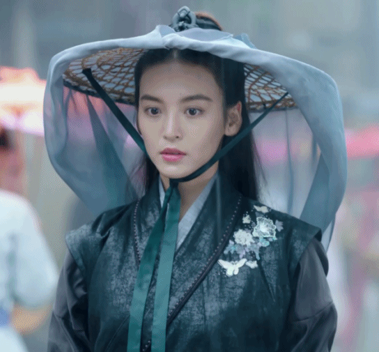 晒出戒指和结婚证丈夫是圈外人