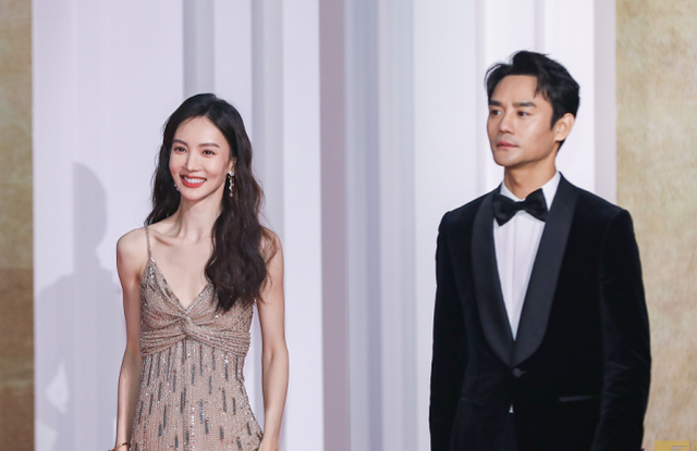 第34届金鸡奖获奖名单公布,张译影帝张小斐影后,张艺谋最佳导演休闲区蓝鸢梦想 - Www.slyday.coM 第34届金鸡奖获奖名单公布,张译影帝张小斐影后,张艺谋最佳导演休闲区蓝鸢梦想 - Www.slyday.coM