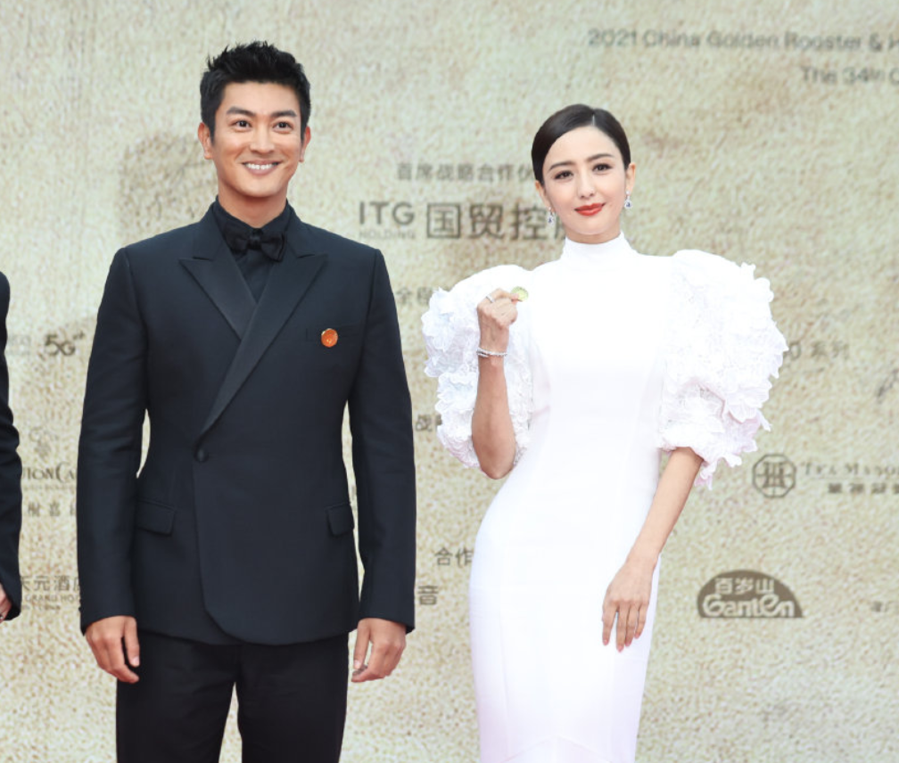 金鸡奖女星造型红黑榜,沈月披纱窗,关晓彤老气,张子枫逆袭了休闲区蓝鸢梦想 - Www.slyday.coM 金鸡奖女星造型红黑榜,沈月披纱窗,关晓彤老气,张子枫逆袭了休闲区蓝鸢梦想 - Www.slyday.coM