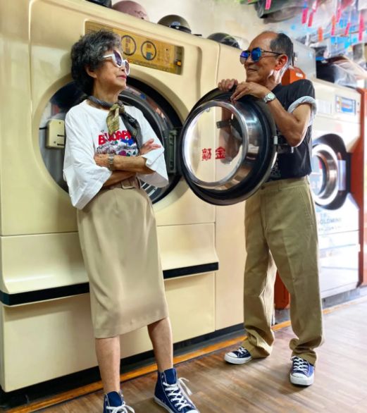 看到这位85岁的奶奶才发现，原来穿“旧衣服”才是真时髦休闲区蓝鸢梦想 - Www.slyday.coM