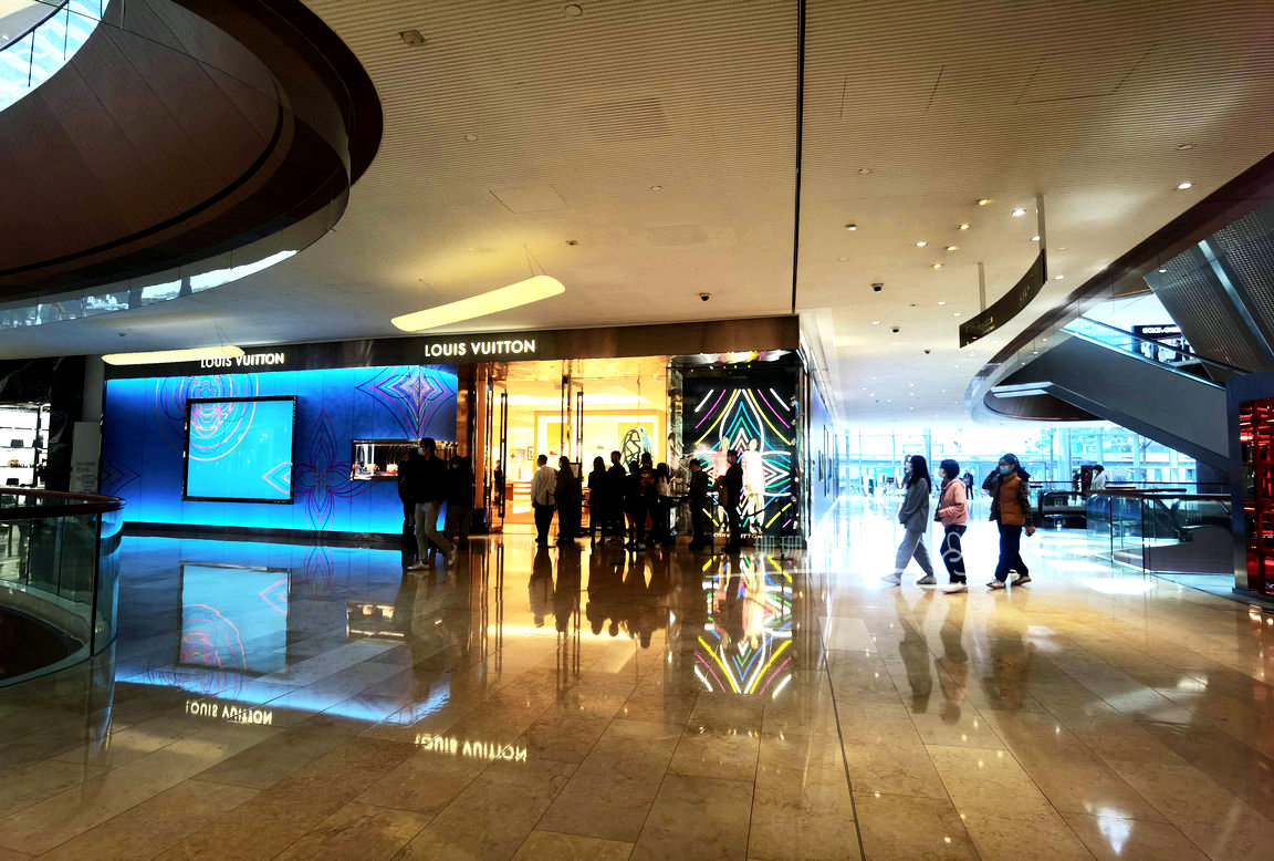 实拍广州“太古汇”， 在“月球后花园”，迎接充满希望的2022年休闲区蓝鸢梦想 - Www.slyday.coM