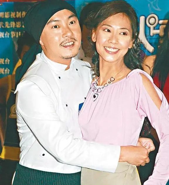 这才是真正的爱情，张卫健和张茜的婚姻，打脸太多秀恩爱的明星休闲区蓝鸢梦想 - Www.slyday.coM