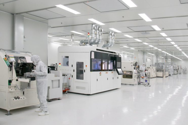 基本半导体汽车级碳化硅功率模块专用产线正式通线