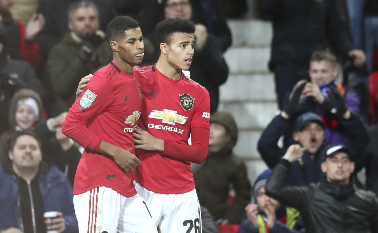 晚上20点！英格兰名宿炮轰C罗，太自私只想进球，3新星被他影响休闲区蓝鸢梦想 - Www.slyday.coM