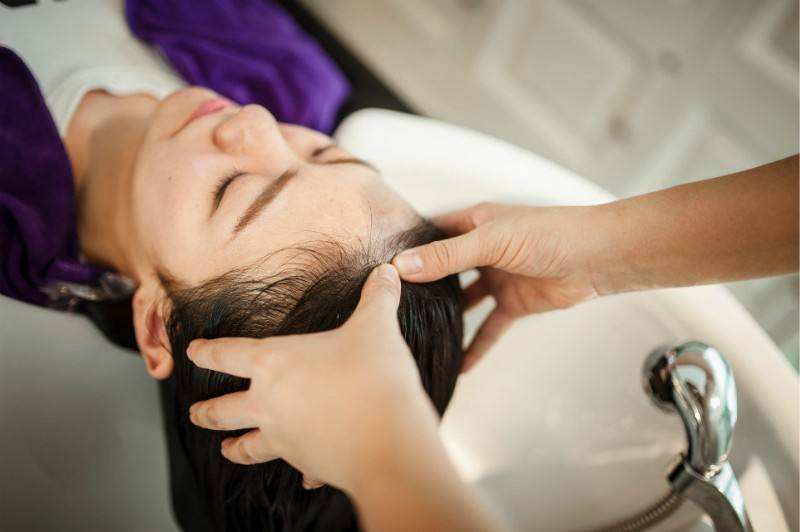 在家就能diy的养护头皮精油发膜