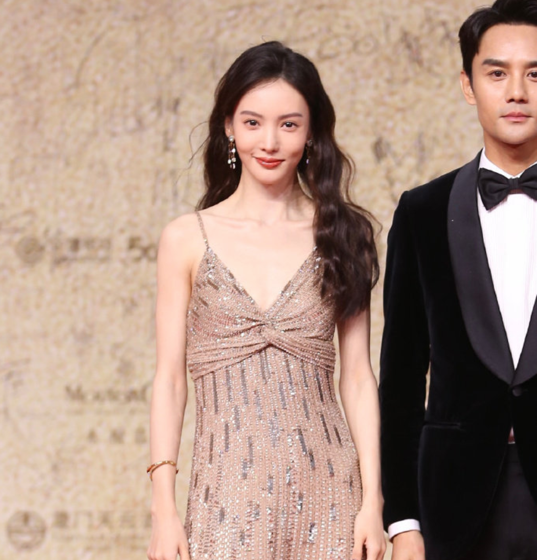 金鸡奖女星造型红黑榜,沈月披纱窗,关晓彤老气,张子枫逆袭了休闲区蓝鸢梦想 - Www.slyday.coM 金鸡奖女星造型红黑榜,沈月披纱窗,关晓彤老气,张子枫逆袭了休闲区蓝鸢梦想 - Www.slyday.coM