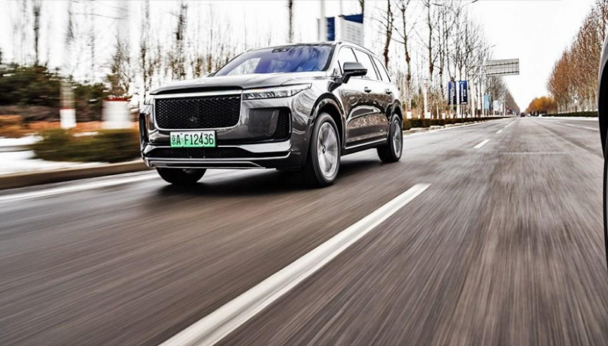 纯电动比增程式更优秀？对比大众ID.6 CROZZ和理想ONE