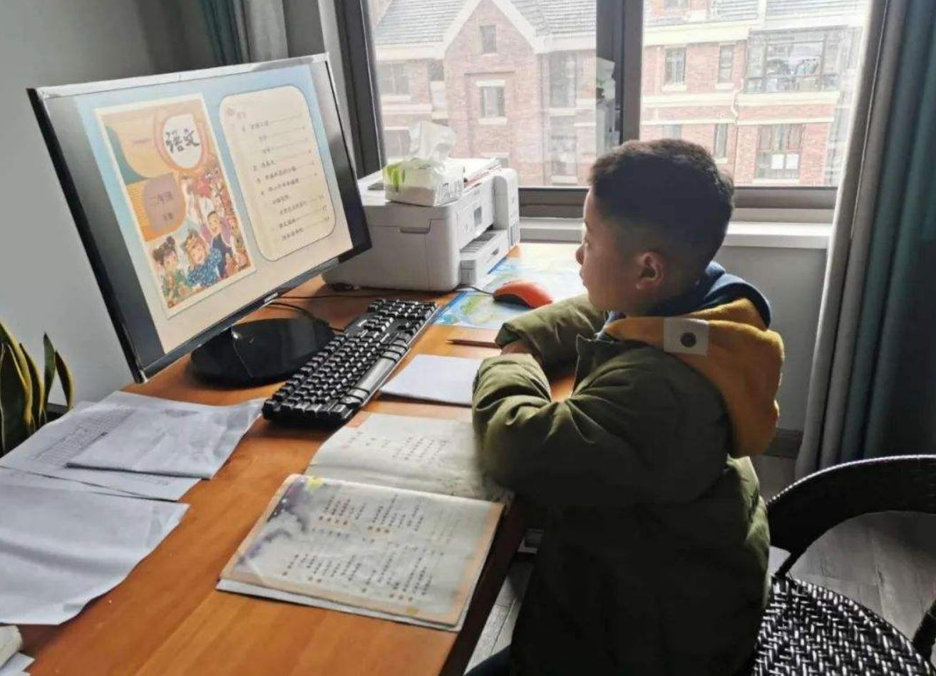 小学阶段是学渣和学霸的岔路口，拉开和其他同龄孩子差距的关键期休闲区蓝鸢梦想 - Www.slyday.coM