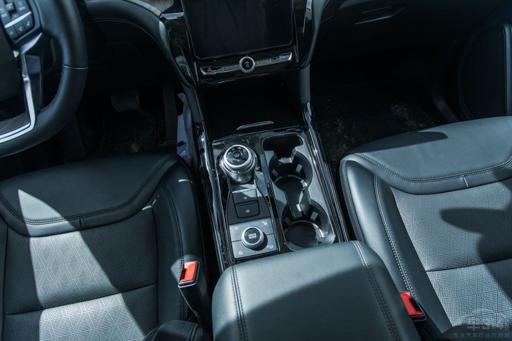 年终买车盘点，30万价位预算，这三款值得一看