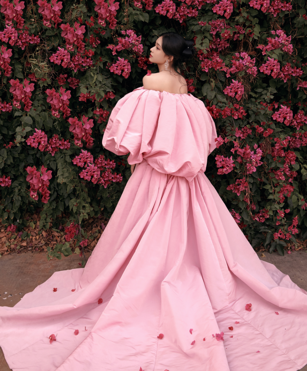 金鸡奖女星造型红黑榜,沈月披纱窗,关晓彤老气,张子枫逆袭了休闲区蓝鸢梦想 - Www.slyday.coM 金鸡奖女星造型红黑榜,沈月披纱窗,关晓彤老气,张子枫逆袭了休闲区蓝鸢梦想 - Www.slyday.coM