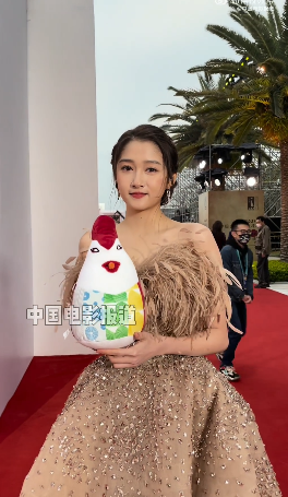 第34届金鸡奖闭幕式节目单：吴京和李宇春合体表演，张杰独唱休闲区蓝鸢梦想 - Www.slyday.coM