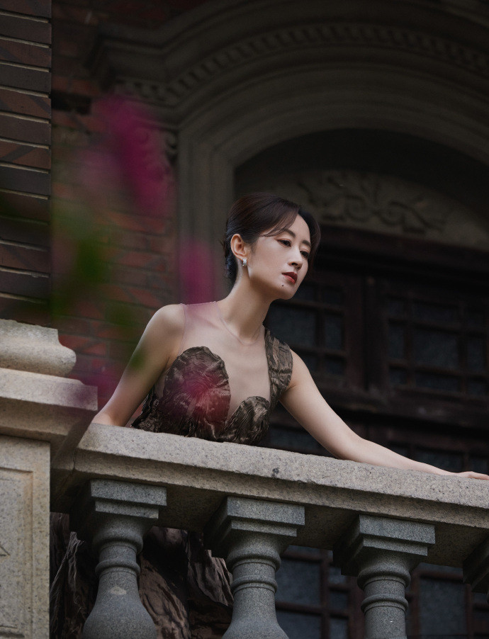 金鸡奖闭幕式举行：李冰冰、倪妮、关晓彤、吴宣仪等红毯造型曝光休闲区蓝鸢梦想 - Www.slyday.coM