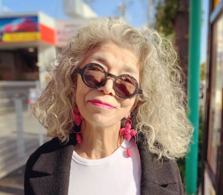 看到这位85岁的奶奶才发现，原来穿“旧衣服”才是真时髦休闲区蓝鸢梦想 - Www.slyday.coM