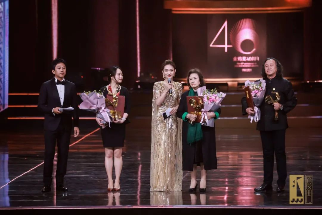 第34届中国电影金鸡奖揭晓，《守岛人》获最佳故事片，张艺谋夺最佳导演（附完整获奖名单）休闲区蓝鸢梦想 - Www.slyday.coM