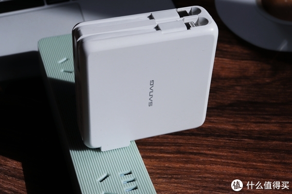 五台设备同时充电，Sanag K12S Pro四合一充电宝，强的很!休闲区蓝鸢梦想 - Www.slyday.coM