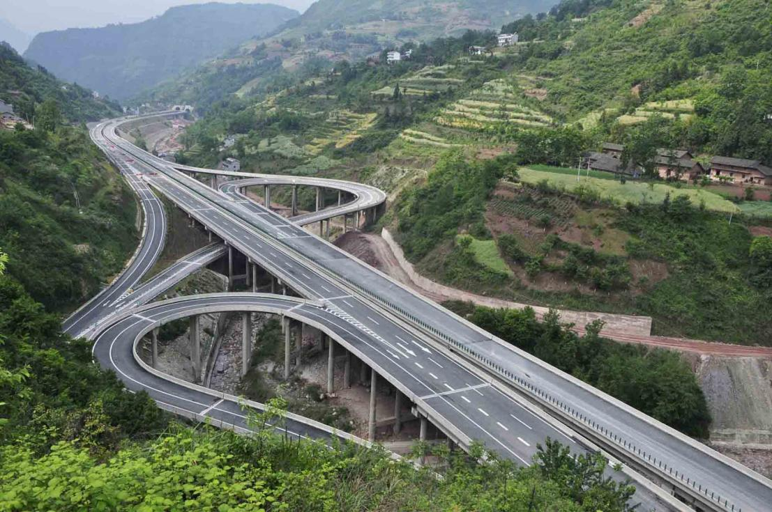 重庆巫山:从内陆区县正阔步走向开放前沿|巫山|公路|交通_新浪新闻