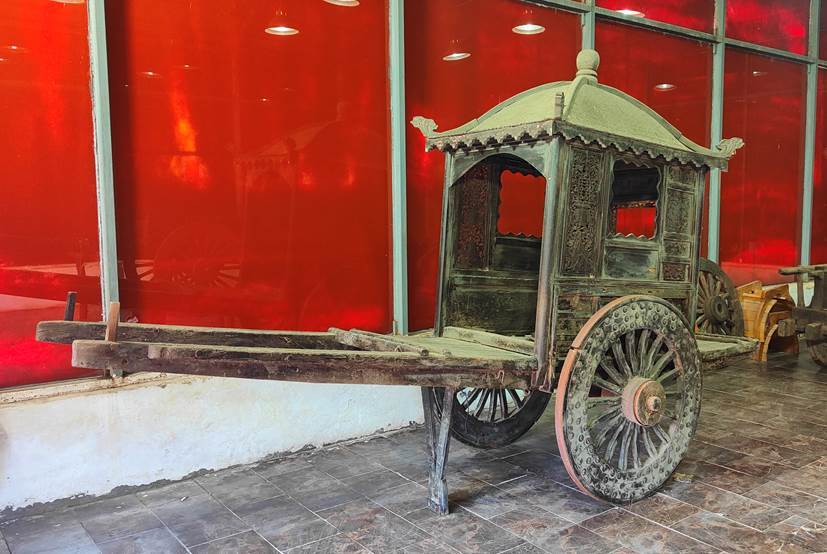 (大运河翰林民俗博物馆收藏的马车,企业供图,央广网发)马车作为古代