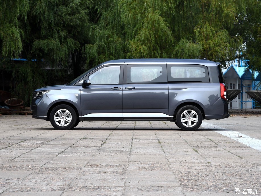 不用再为搬运大物件发愁小哥带你一起看五菱征程