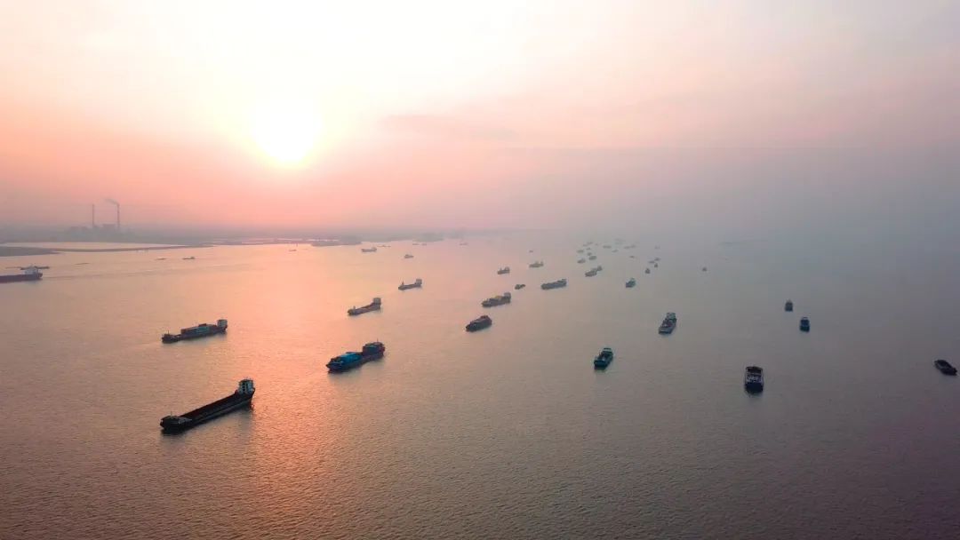 长江口南槽航道治理一期工程竣工