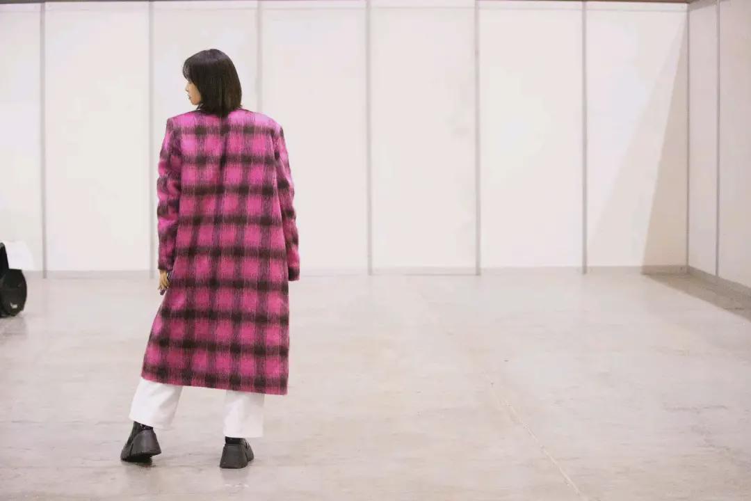 跨年晚会彩排图来了!杨幂潮酷十足,龚俊献上首秀,张艺兴热舞休闲区蓝鸢梦想 - Www.slyday.coM 跨年晚会彩排图来了!杨幂潮酷十足,龚俊献上首秀,张艺兴热舞休闲区蓝鸢梦想 - Www.slyday.coM