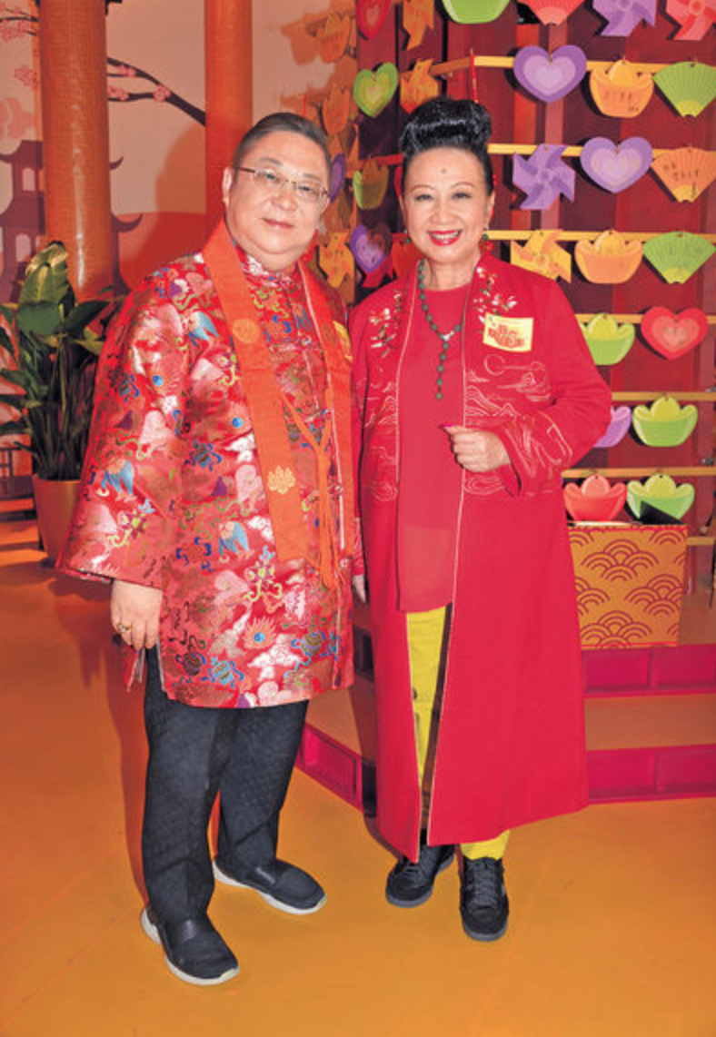 薛家燕笑对被赠言78岁遇真命天子已有小17岁男友彼此感情稳定