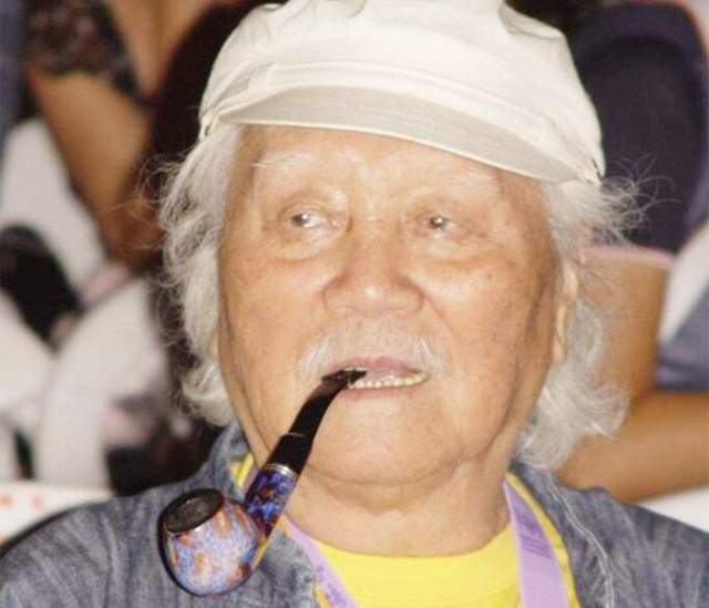 成龙同父异母的亲哥哥,7岁时被父亲抛弃,自言不靠弟弟帮扶休闲区蓝鸢梦想 - Www.slyday.coM 成龙同父异母的亲哥哥,7岁时被父亲抛弃,自言不靠弟弟帮扶休闲区蓝鸢梦想 - Www.slyday.coM