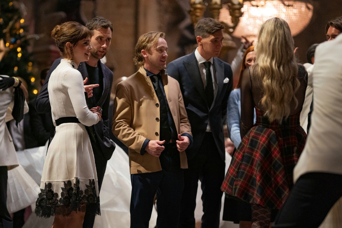 哈利波特主演20年重聚！赫敏马尔福拥抱跳舞，罗琳回应不出席原因休闲区蓝鸢梦想 - Www.slyday.coM