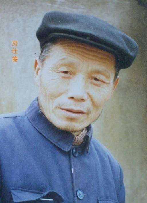 成龙同父异母的亲哥哥,7岁时被父亲抛弃,自言不靠弟弟帮扶休闲区蓝鸢梦想 - Www.slyday.coM 成龙同父异母的亲哥哥,7岁时被父亲抛弃,自言不靠弟弟帮扶休闲区蓝鸢梦想 - Www.slyday.coM