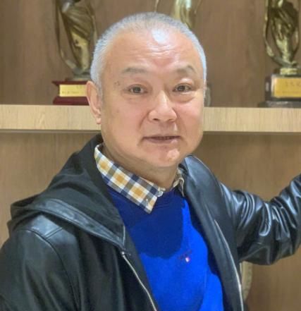 红楼梦贾宝玉的扮演者欧阳奋强曾为角色整过容